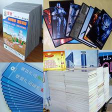 定制KT板制作与泡沫展板包边条 写真广告立牌展示架与宣传海报喷绘的全面解析